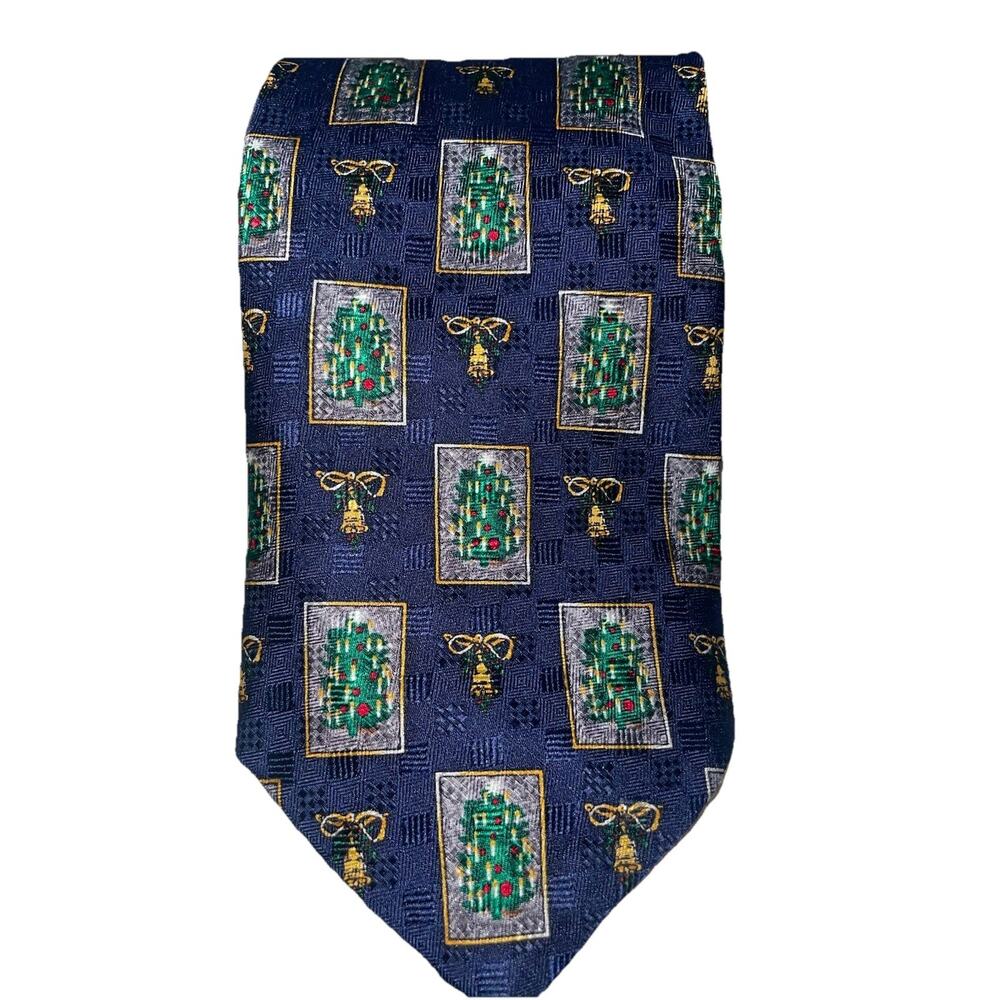 Men’s Cape Cod Neck Tie Christmas Tree Design 100% Silk Made In USA